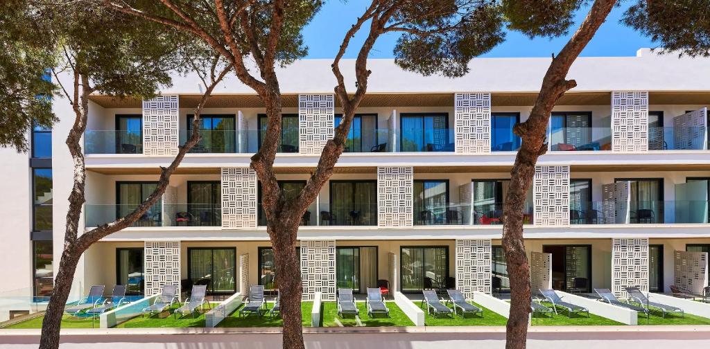 S'entrador - Suites hotel en Cala Agulla | Proyecto IONA